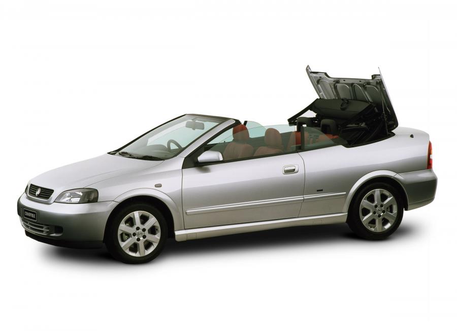  Holden Astra Convertible 2002 года  (фото 2 из 17)